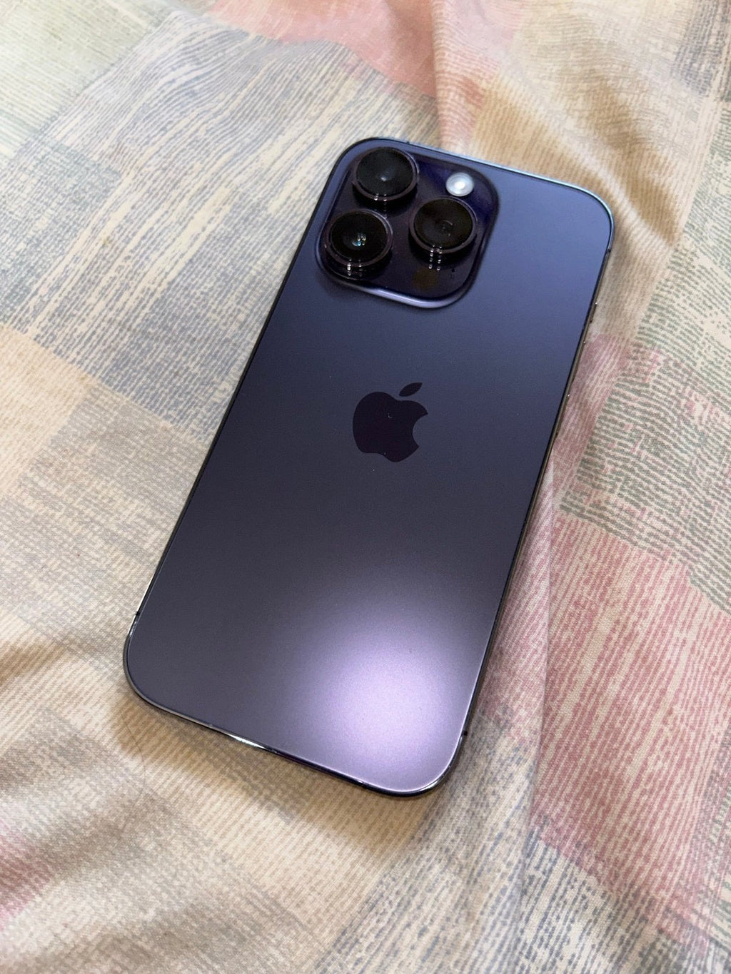 Apple iPhone 14 Pro 1E88