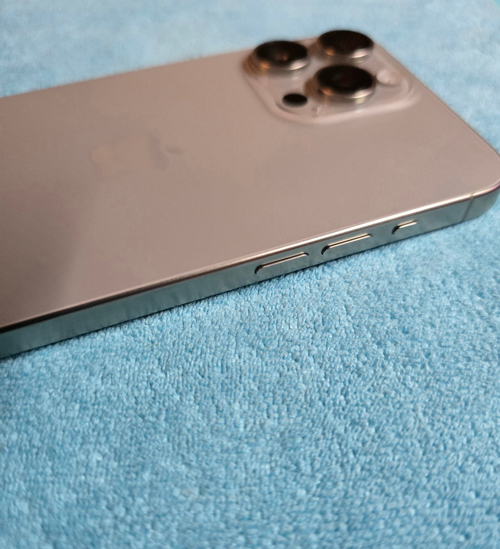 Apple iPhone 15 Pro Max Natural Titanium 256gb Unlocked MINT CONDITION 5O87