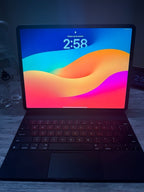 iPad Pro 3rd generation with Magic Keyboard 8T38