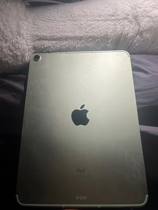 Apple iPad Air 5th Generation 64 GB 8M36