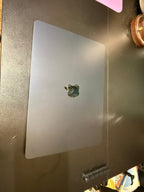 macbook air 2022 & Magic Mouse 6H37