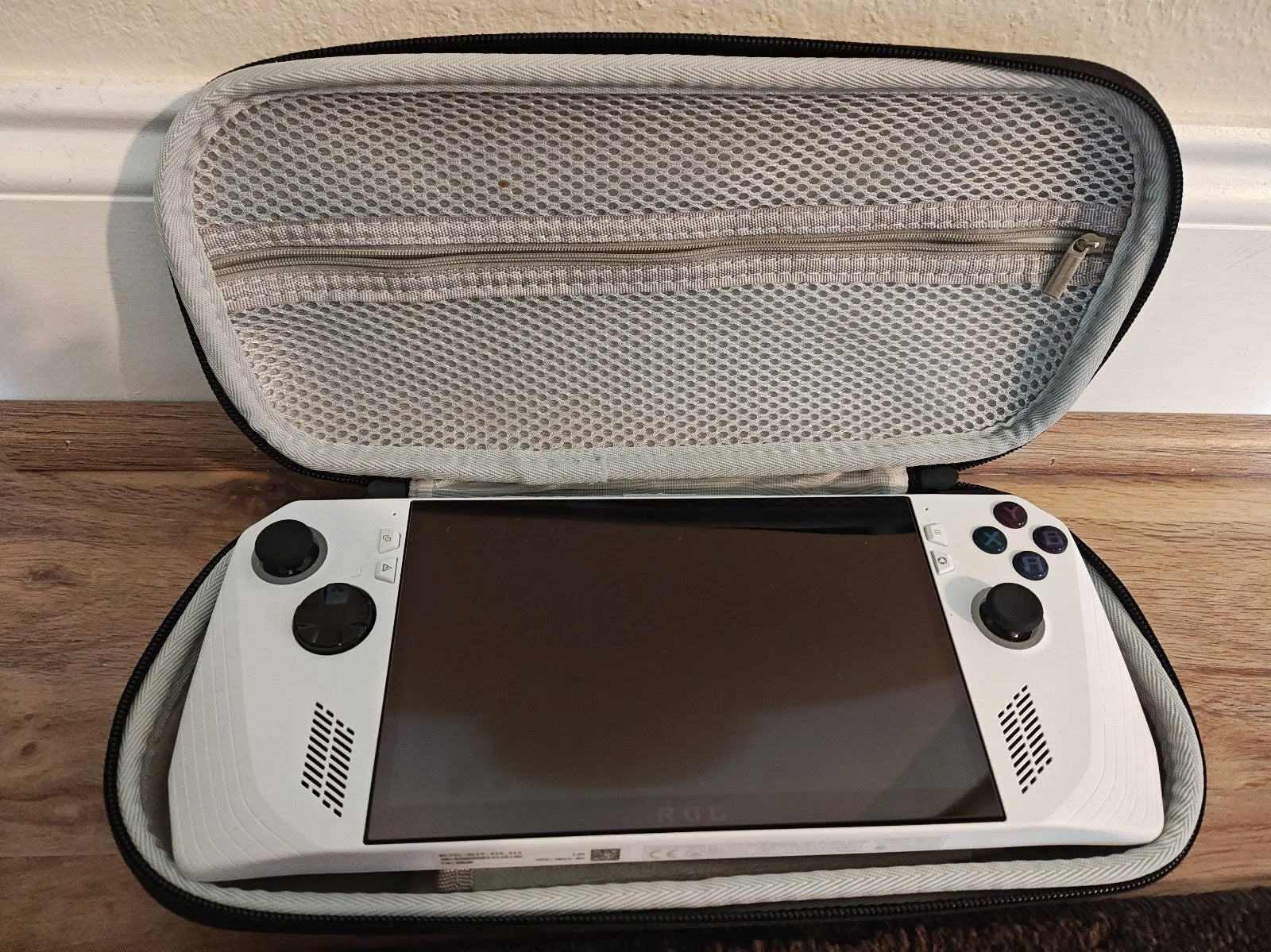 ASUS Rog Ally Z1 Extreme 5M51