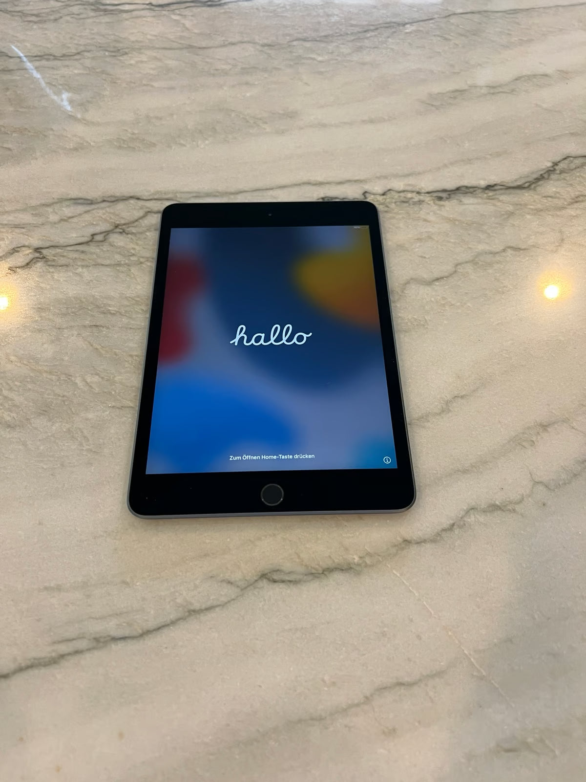 Ipad mini 5th Generation 6X98