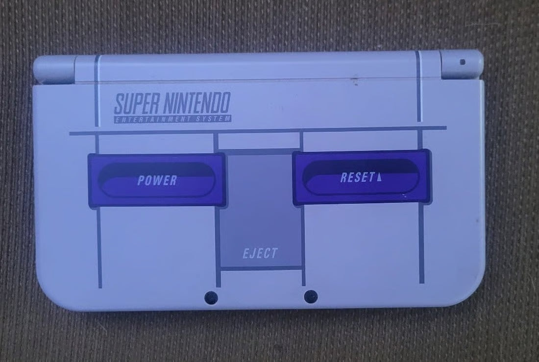 Nintendo 3DS XL SNES Edition RARE