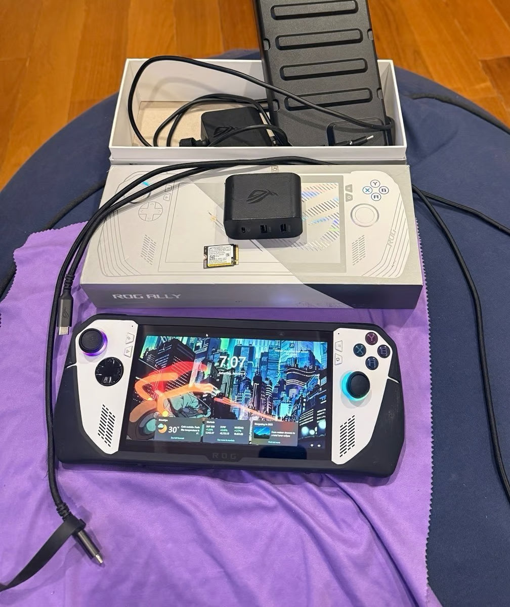 1TB ROG Ally Z1 w/ DBrand Case & Travel Cover w ASUS ROG 65W Charge Dock 5U97