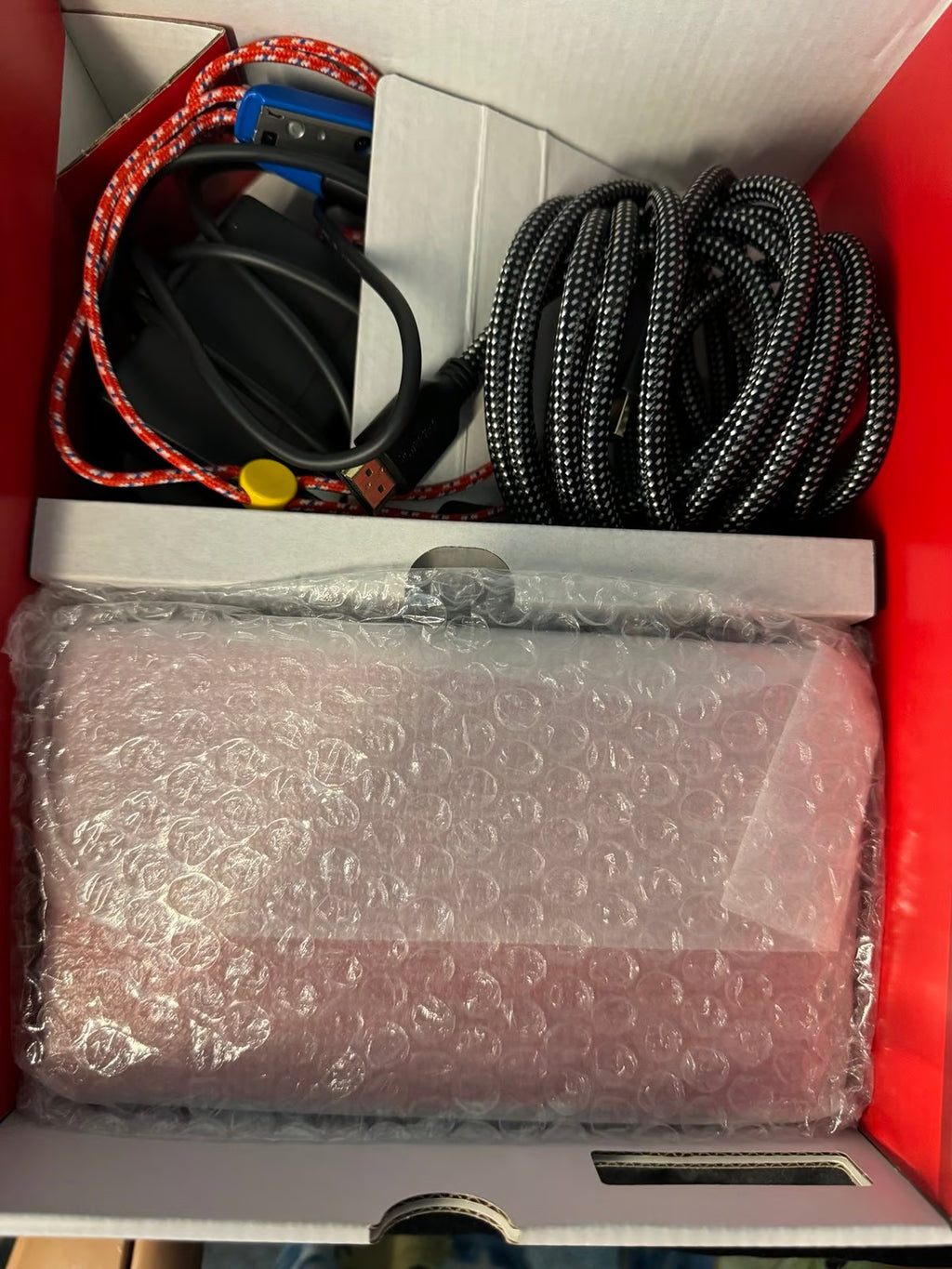 Limited Edition Mario OLED Switch 5N88