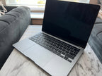 Apple Macbook Pro A2338 13in.  M1 3.2 GHz  256GB SSD 8P68