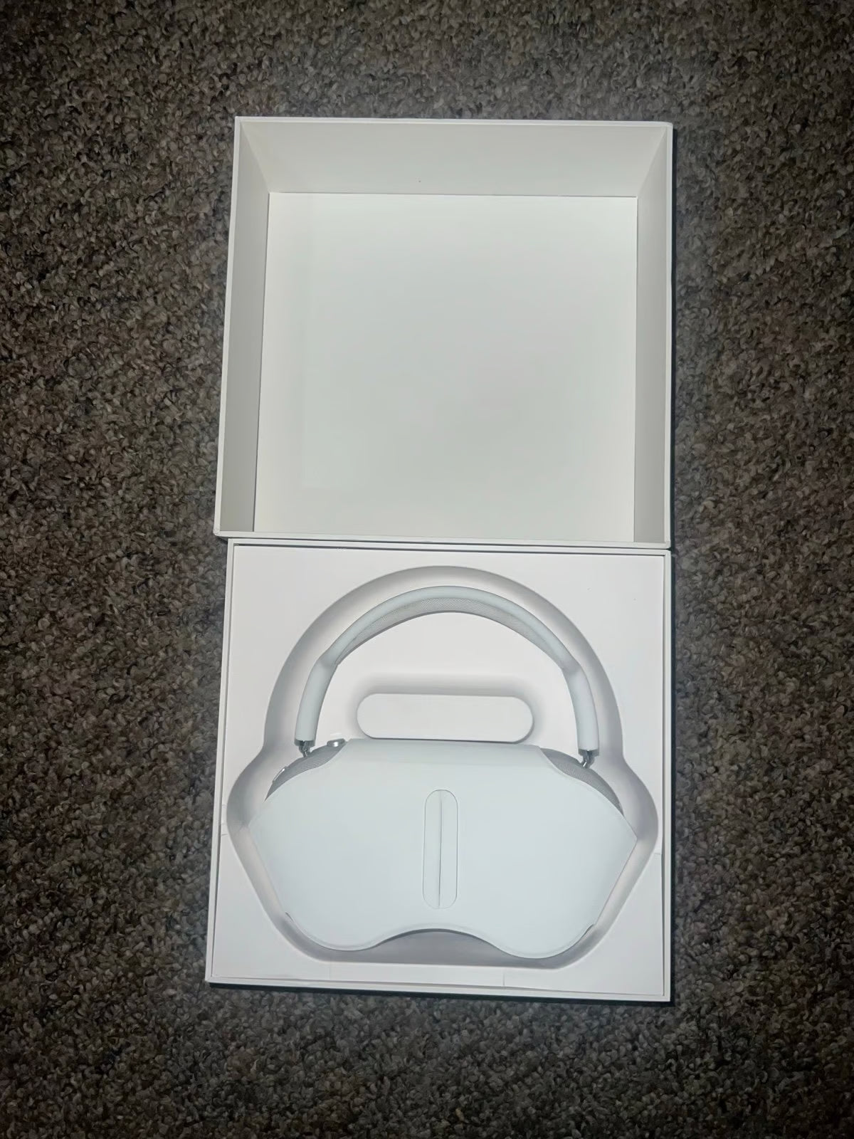 AirPods Max 8A32