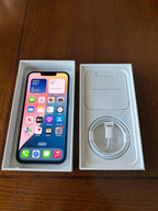 iphone 13 unlocked 128 GB + box and new charger 9Z23