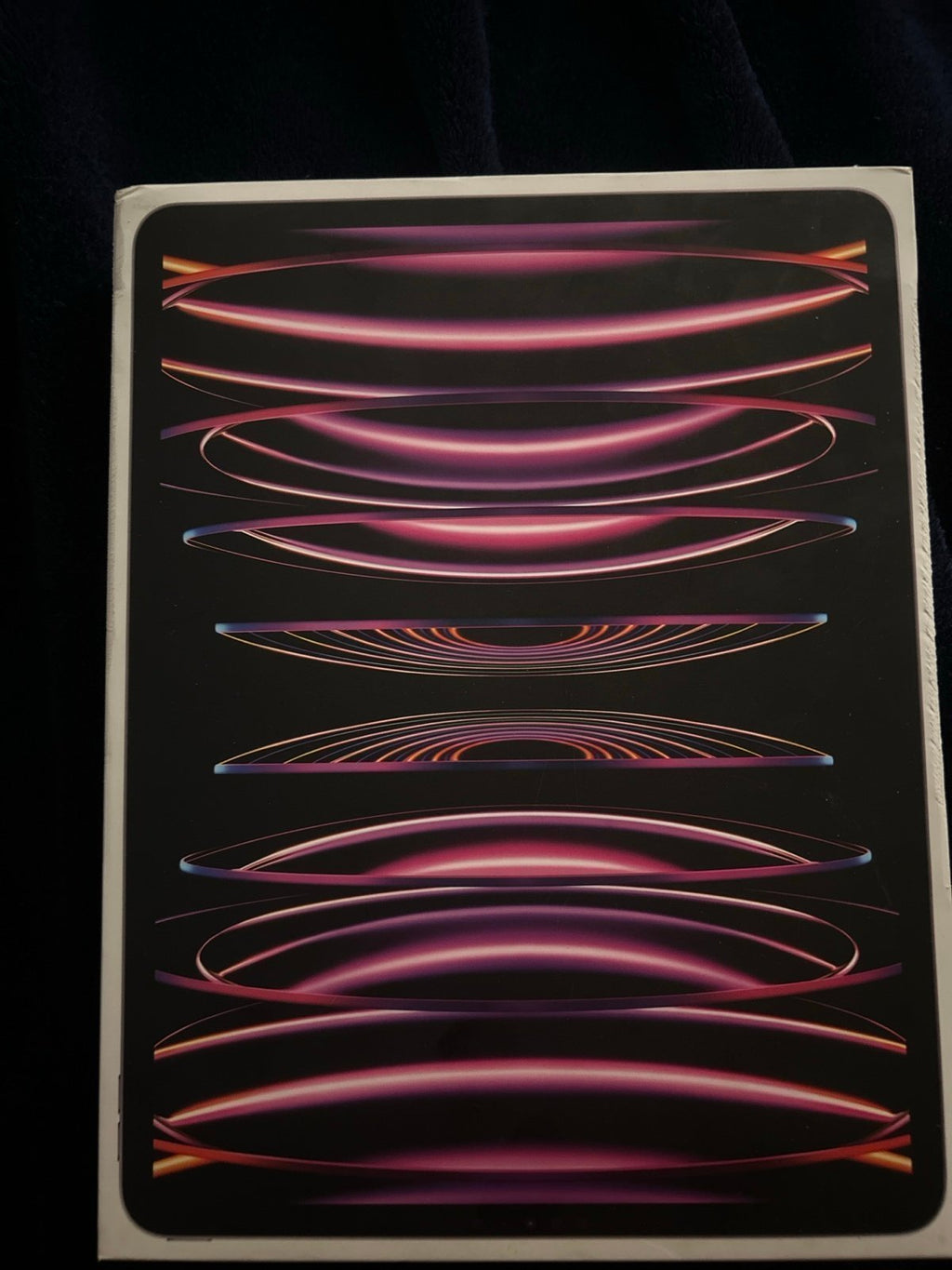 Apple iPad Pro 6th Generation 256gb 12.9inch 5G Data-WiFi with Keyboard 1Y53