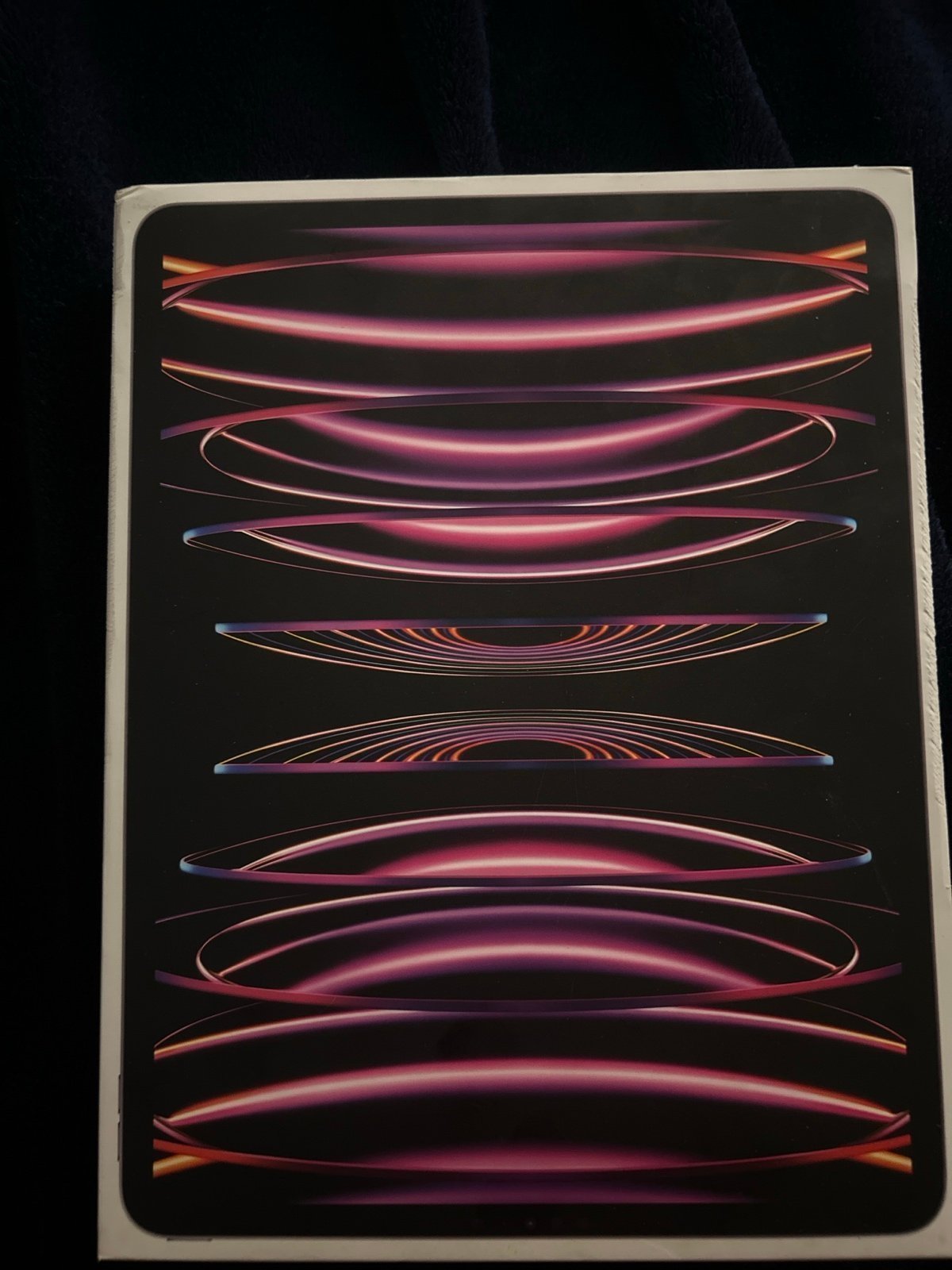 Apple iPad Pro 6th Generation 256gb 12.9inch 5G Data-WiFi with Keyboard 1Y53