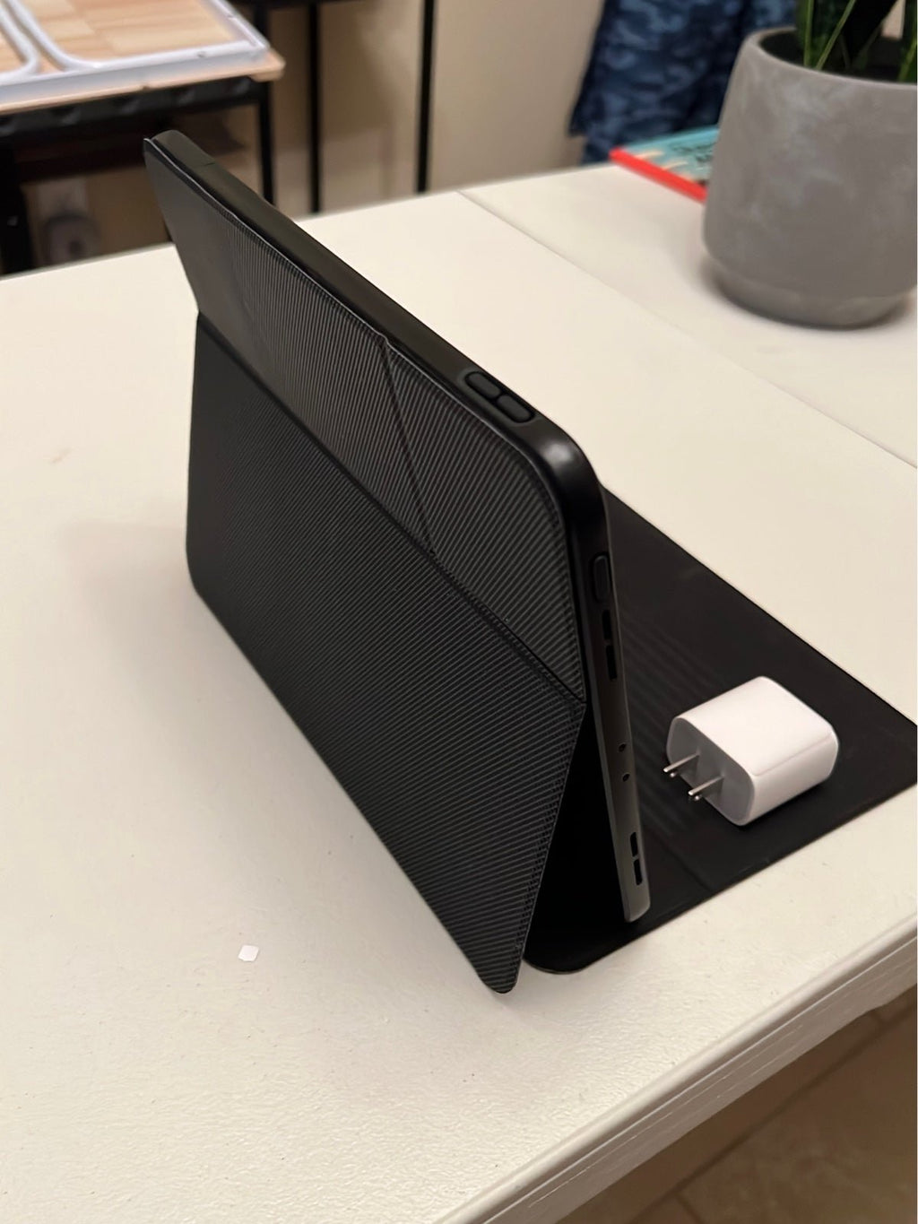 ipad pro 11 inch 9L67