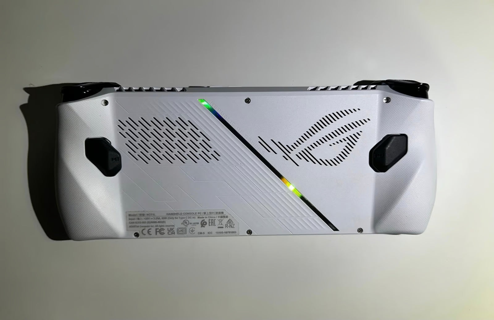 ASUS rog ally z1 extreme 1B26