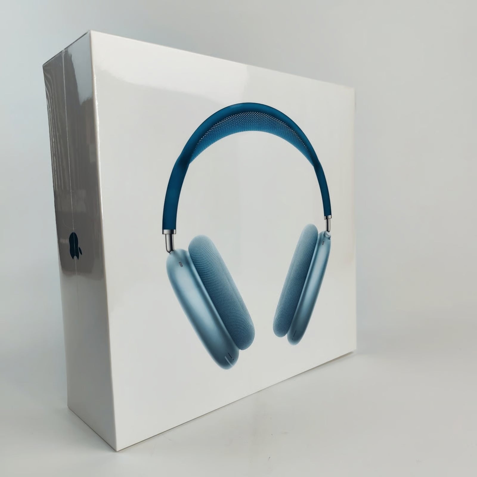 Apple AirPods Max Over Ear Wireless Headphone Sky Blue (NEW- SEALED) 1A89