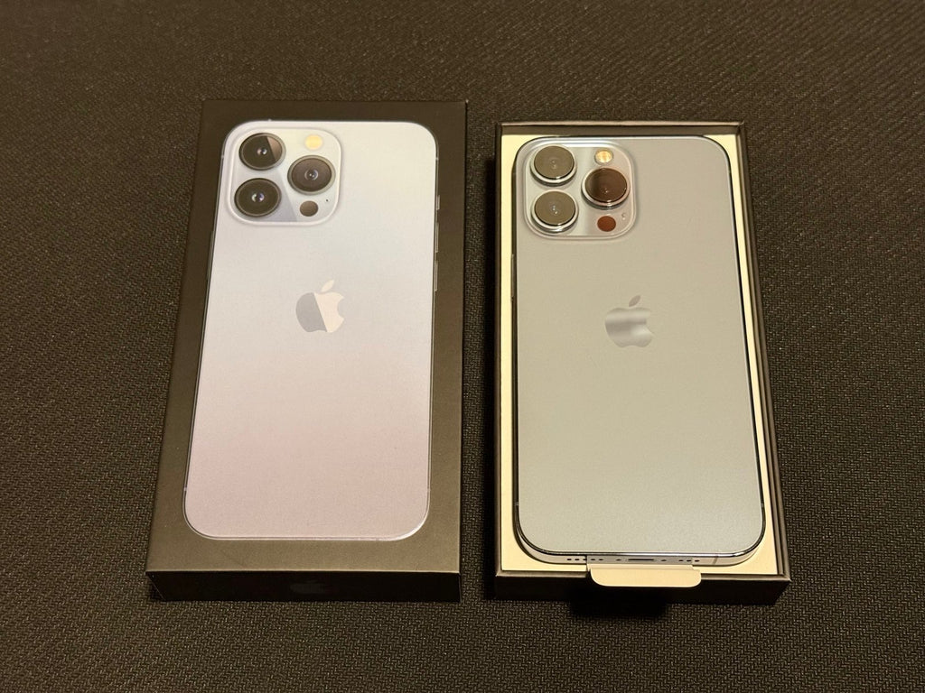 MUST SEE! Apple iPhone 13 pro 256gb unlocked Sierra Blue Excellent! 1C26