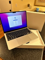 Apple MacBook Air M2 3.50GHz 2022 256GB SSD 8GB RAM A2681 - Excellent 6L27