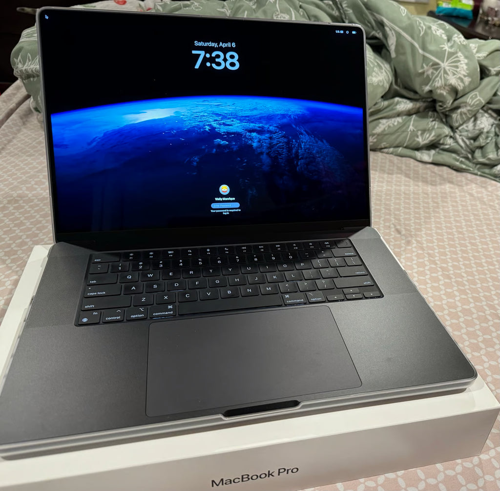 macbook pro m3 3T55