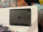 New 2022 IPad Air 4th generation - Case included! 5A38