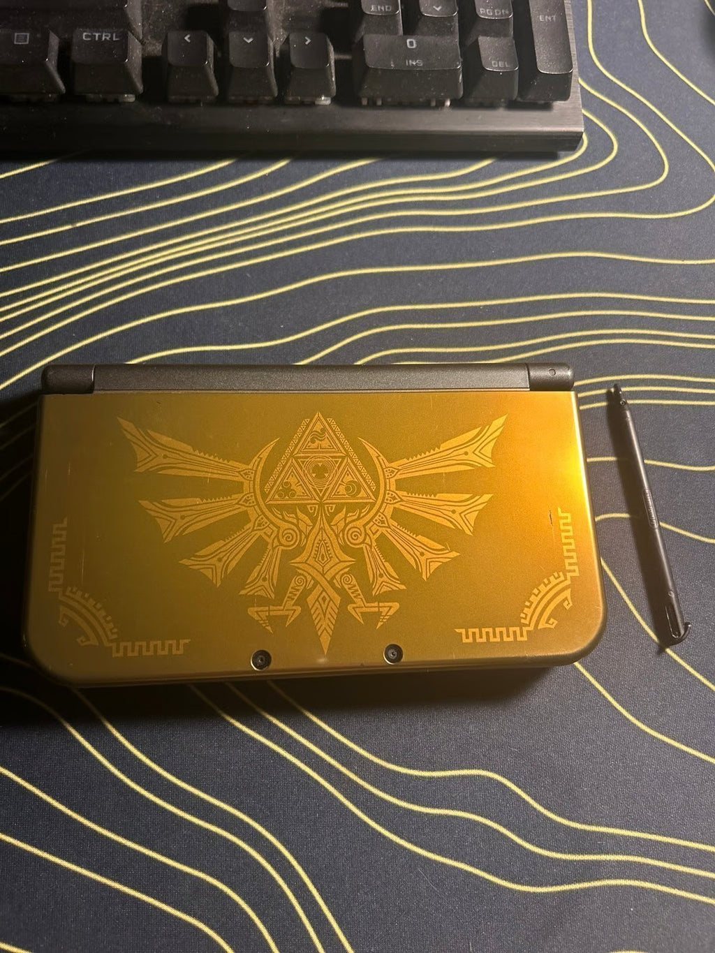New Nintendo 3DS XL Hyrule edition with Zelda Carry case