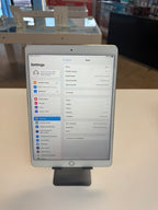 Apple iPad Pro 2nd Gen. 512GB Gold Color 10.5inch Perfect Condition 9Z51