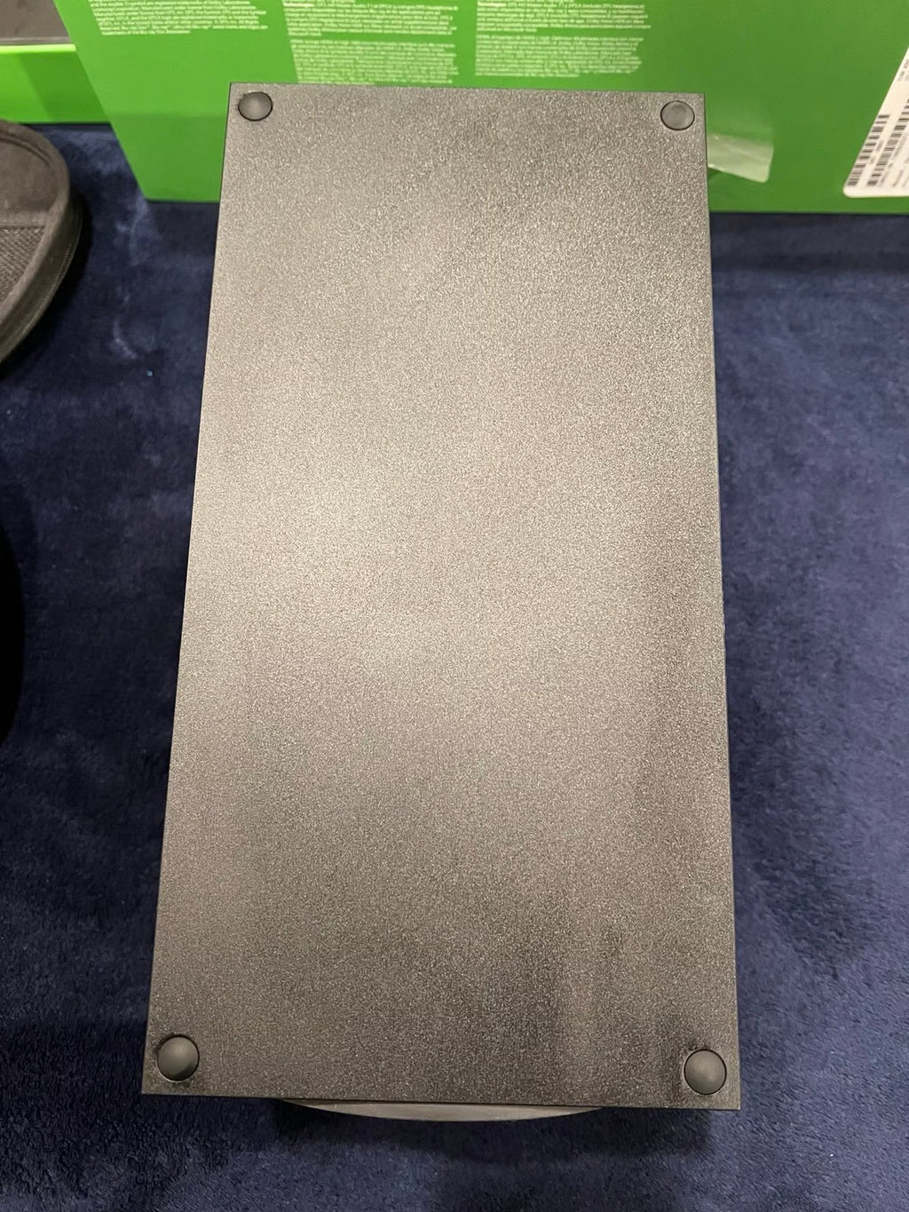 Xbox Series X with Elite Series 2 controller 2E22