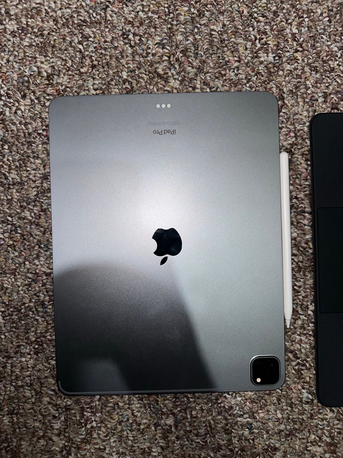 Apple iPad Pro 6th Generation 128 GB 1H11