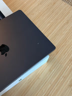 MacBook Pro 14 inch M3 1 TB 5W37