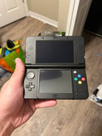 New Nintendo 3DS Super Mario in Black edition