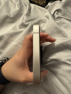 Apple iPhone 12 64 GB in White for Unlocked 6Y56