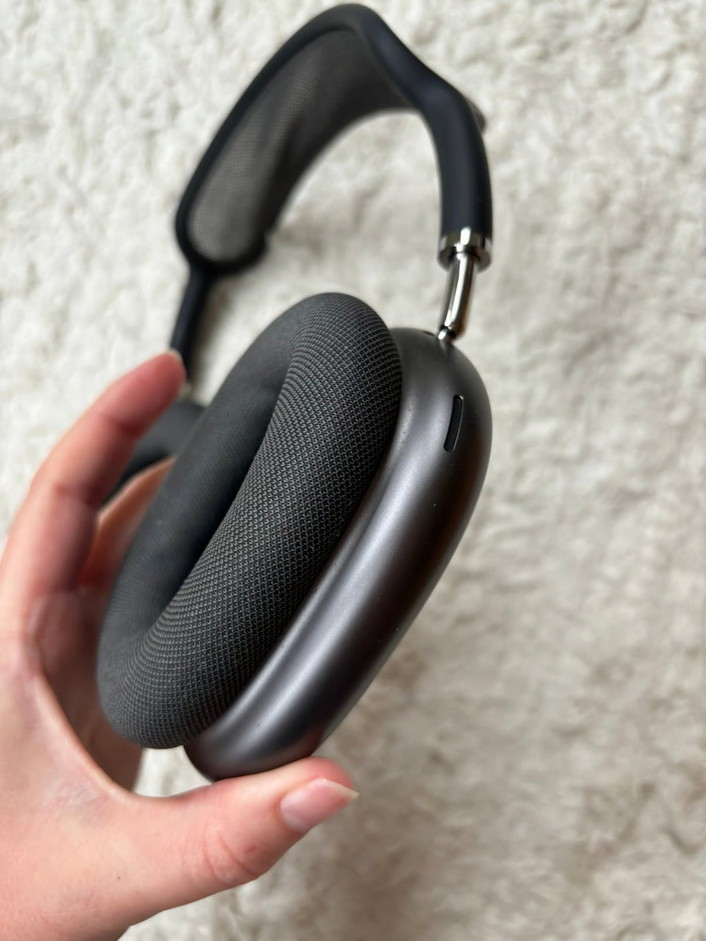 Apple AirPods Max with Smart Case in Space Gray 7R31