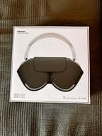 Apple AirPods Max with Smart Case in Green 6Y12