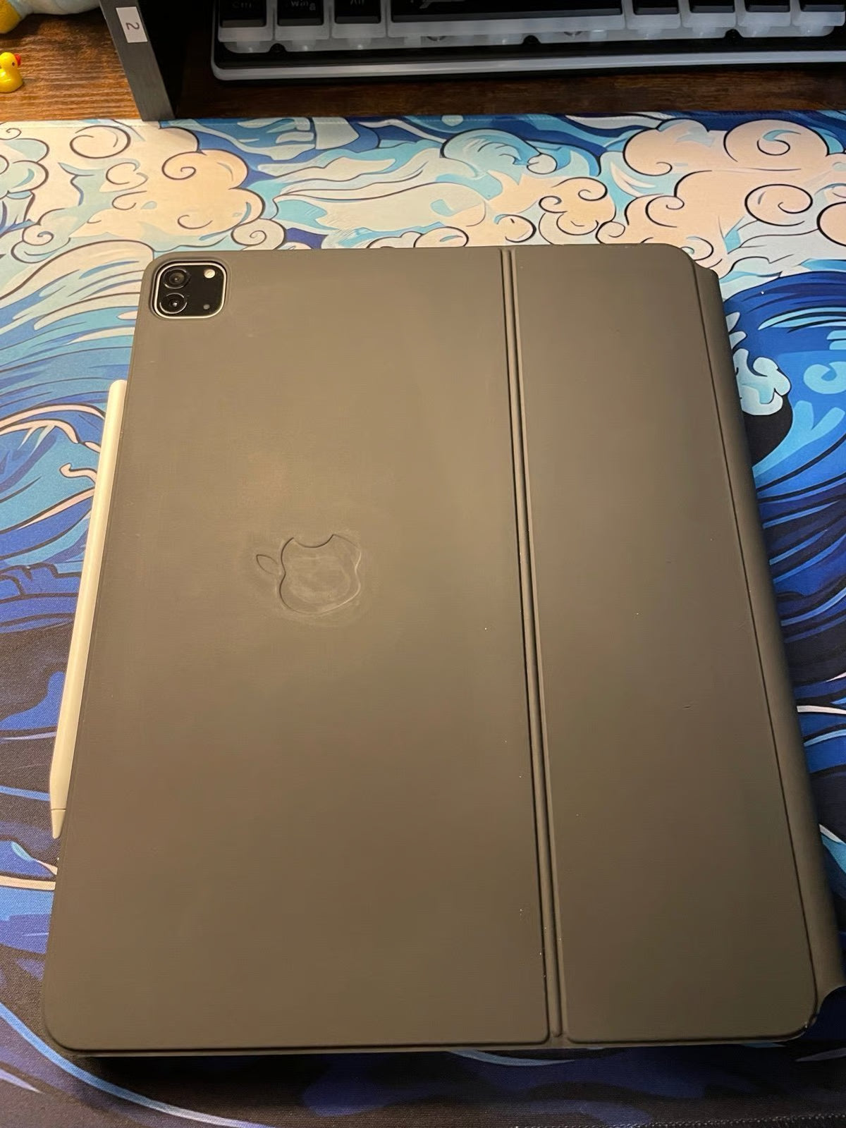 2020 gen 4 Apple ipad pro 12.9-inch w/ magic keyboard & apple pencil 1C86