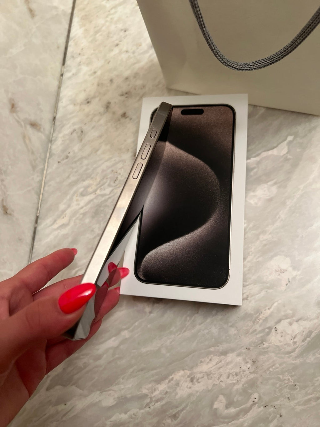 Apple iphone 15 pro max fully unlocked iPhone 15 Pro Max 256GB Natural Titanium 7V88