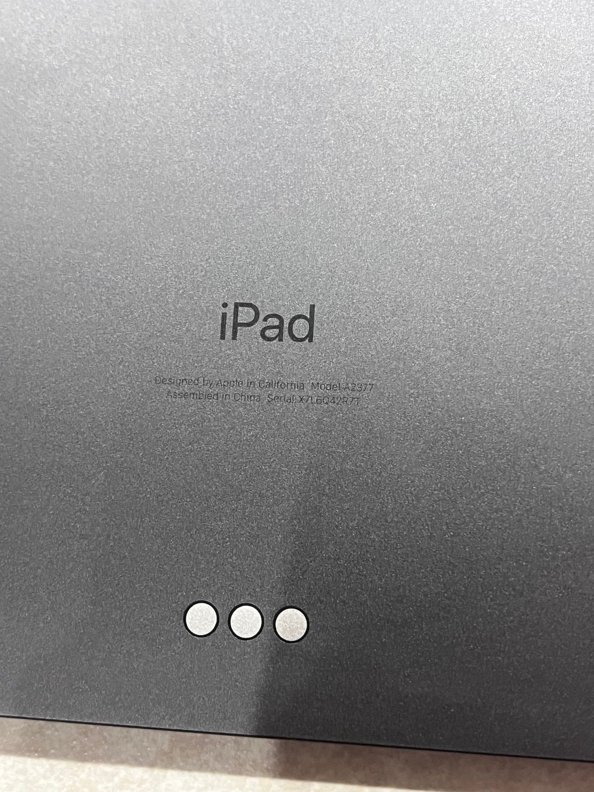 iPad Pro 11 inch 3rd generation with Apple Pencil and Screen Protector 3T87