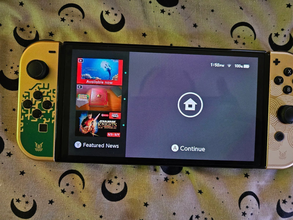 Nintendo Switch OLED Limited Edition Zelda Edition Bundle 3Z82