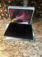 1TB Apple iPad Pro 12.9 inch (3rd Gen) 3X58