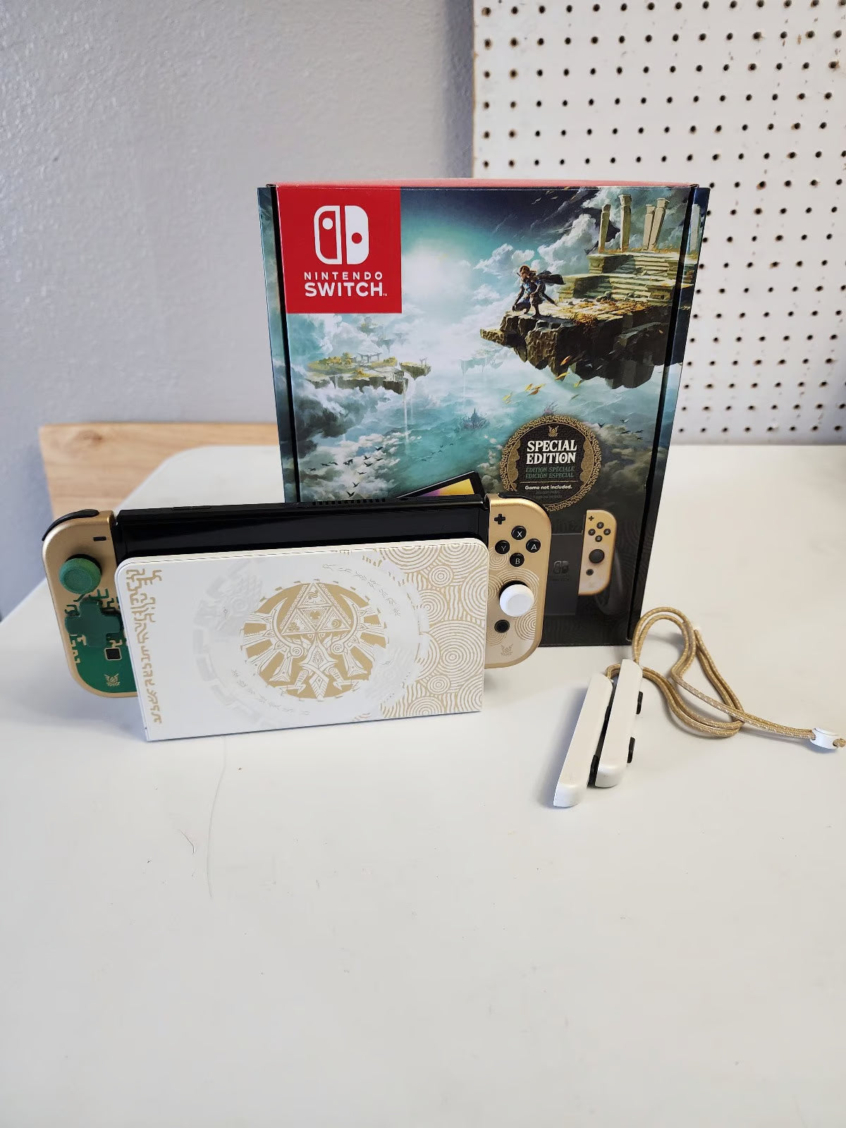 Special Edition Tears of the Kingdom OLED Nintendo Switch 5U66