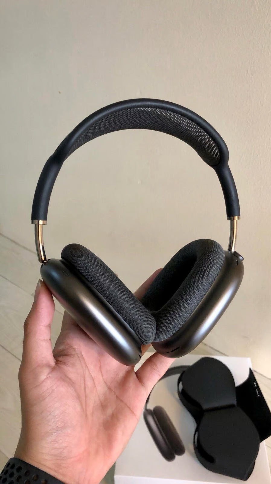 Apple airpod max headphones 3F19