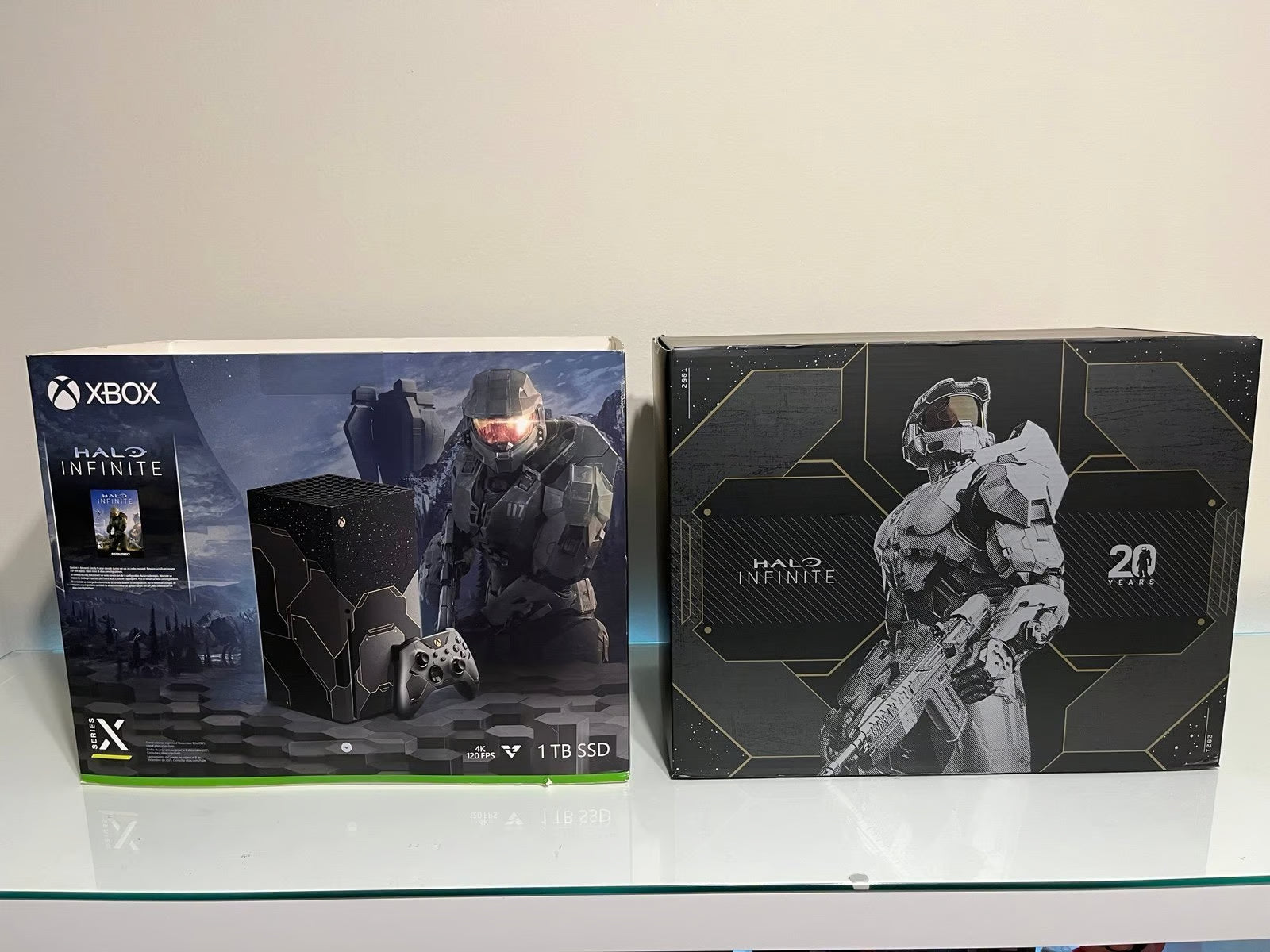 Xbox Series X Halo Edition + 2 games - Like New 9G37