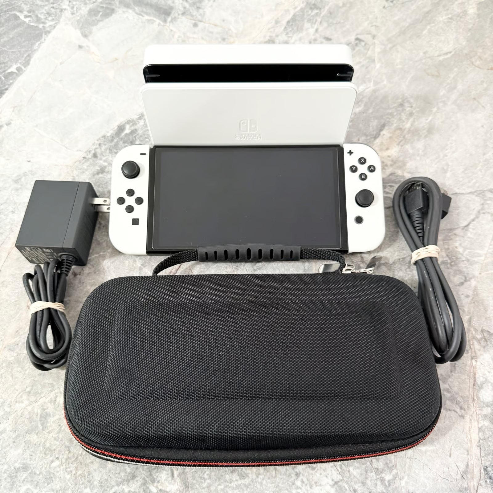 Nintendo Switch OLED White Bundle 6R11