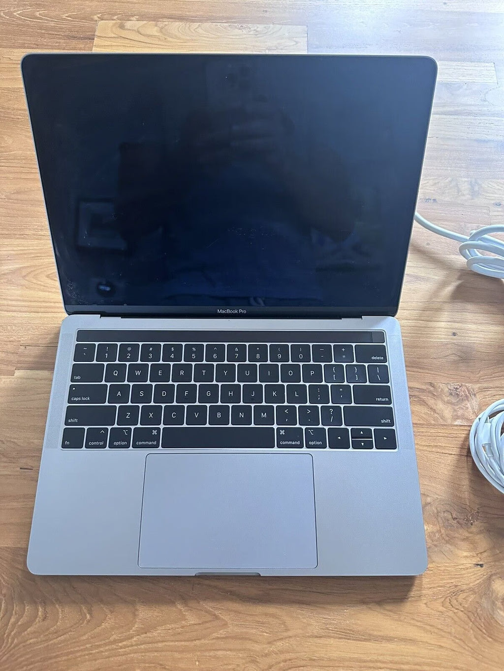 2019 MacBook Pro TouchBar Retina 13鈥?A2159 SpaceGray 1.4 GHZ 16GBRam 500 GB SS 8C33