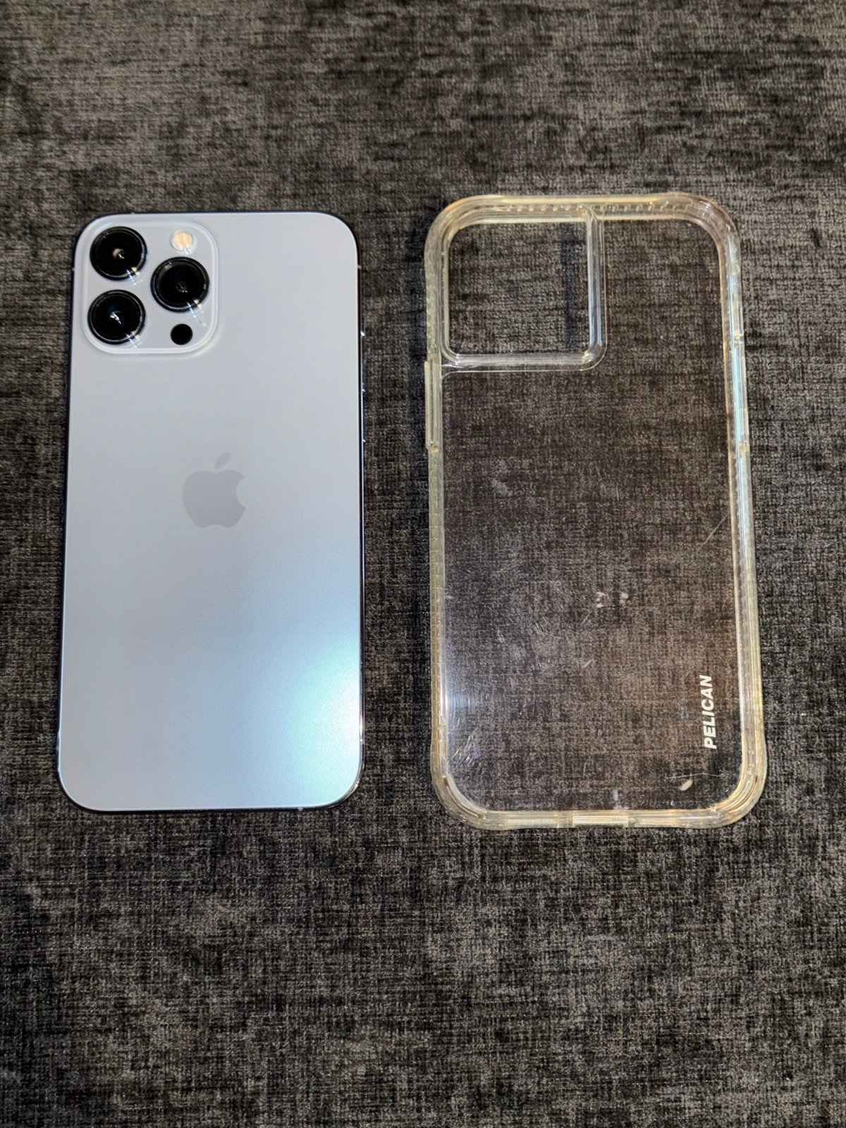 Apple iPhone 13 Pro Max 256 GB in Sierra Blue 7Z85