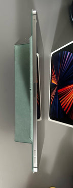 Apple iPad Pro 12.9in (5th Generation) Wi-Fi + Cellular 256GB Unlocked 8J12