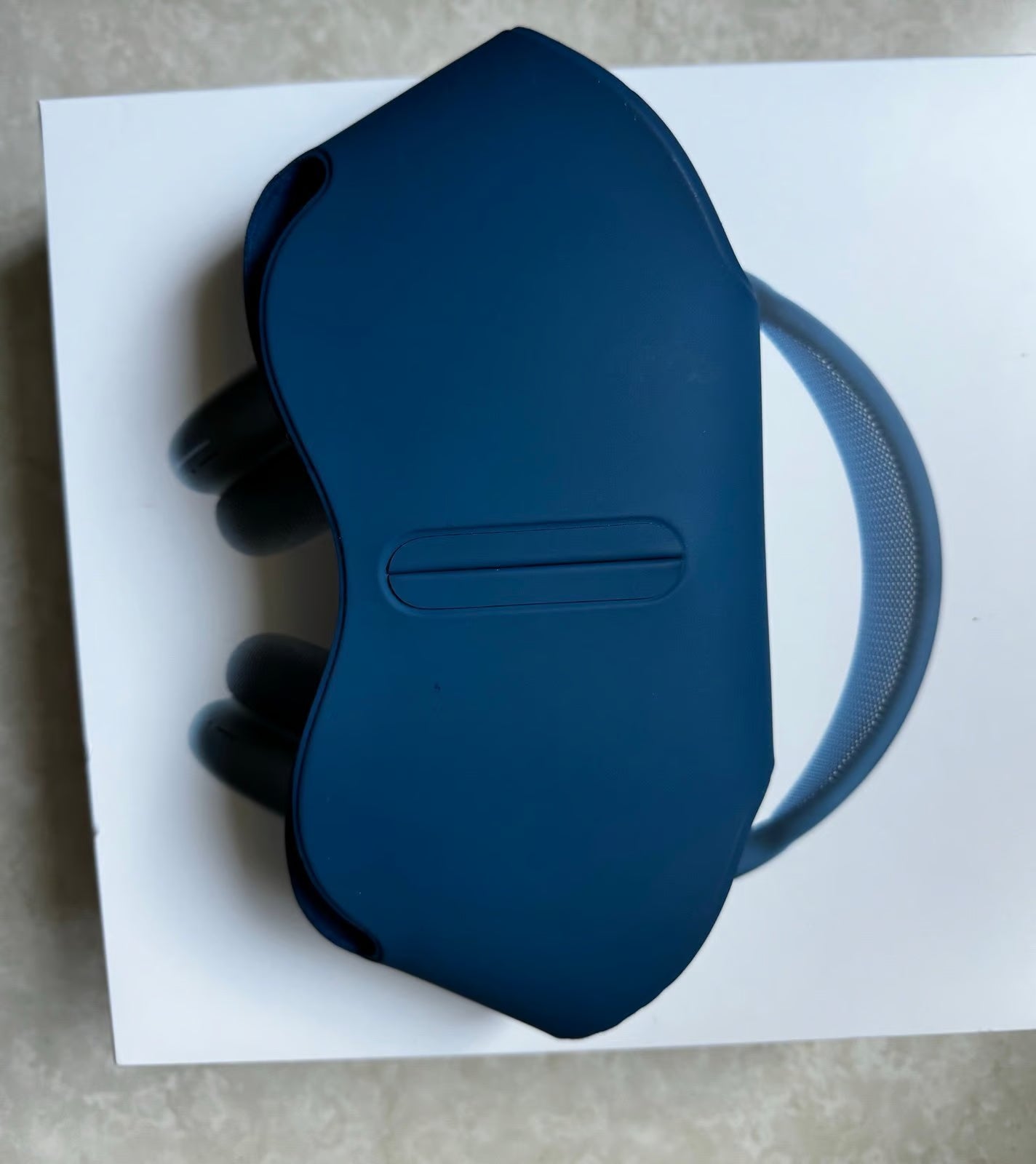 Apple AirPods Max with Smart Case in Sky Blue 7A76