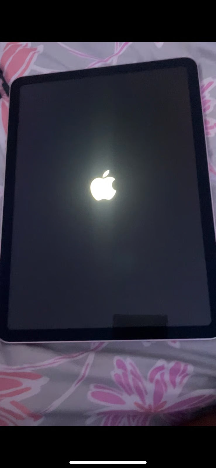 Apple iPad Air 5th Generation 64 GB in Rose Gold 3U53