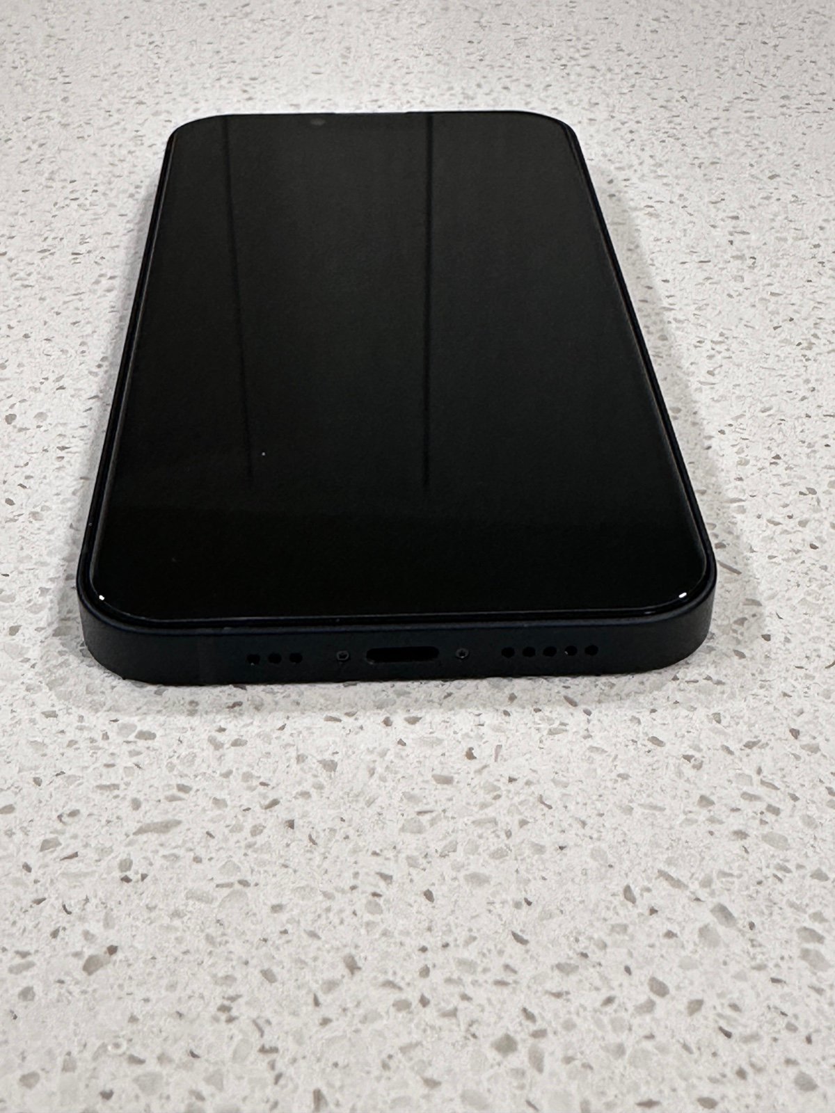 Apple iPhone 13 128 GB Unlocked (Open Box) 8J81