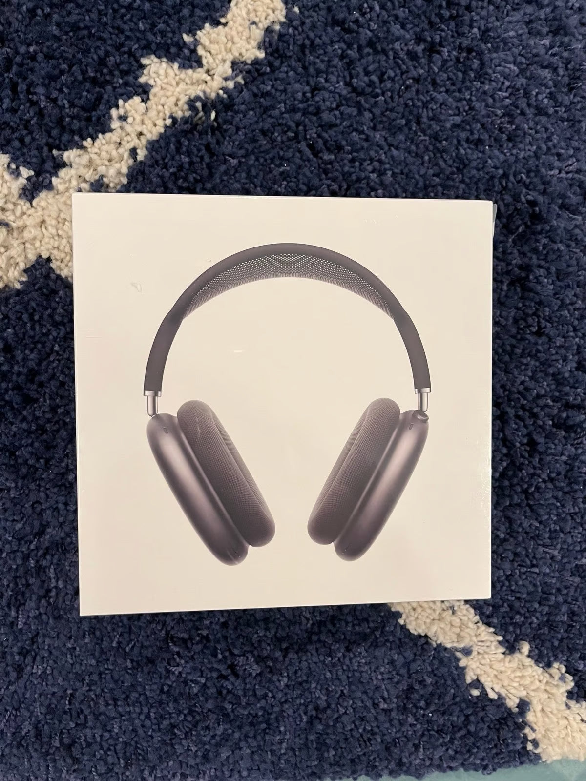 Apple Airpods MAX Space Gray -  New in Box. Noise Cancelling with Case 8Z28