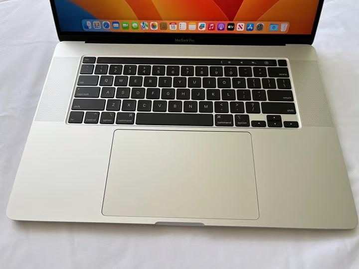 MacBook Pro 16 inch 2019 i9 16GB 1TB - Like New 5C96