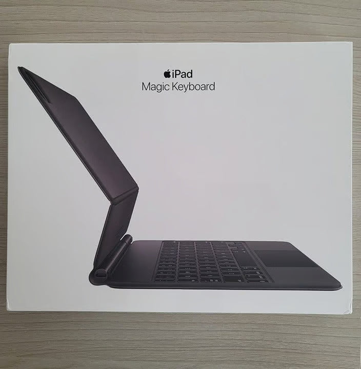 Apple iPad Air 5th Generation 256 GB Purple With Apple Pencil and Magic Keyboard 2A13