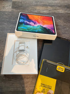 Apple iPad Pro 4th Gen 128GB Wi-Fi 12.9�?Space Gray with otter box case 6Y67